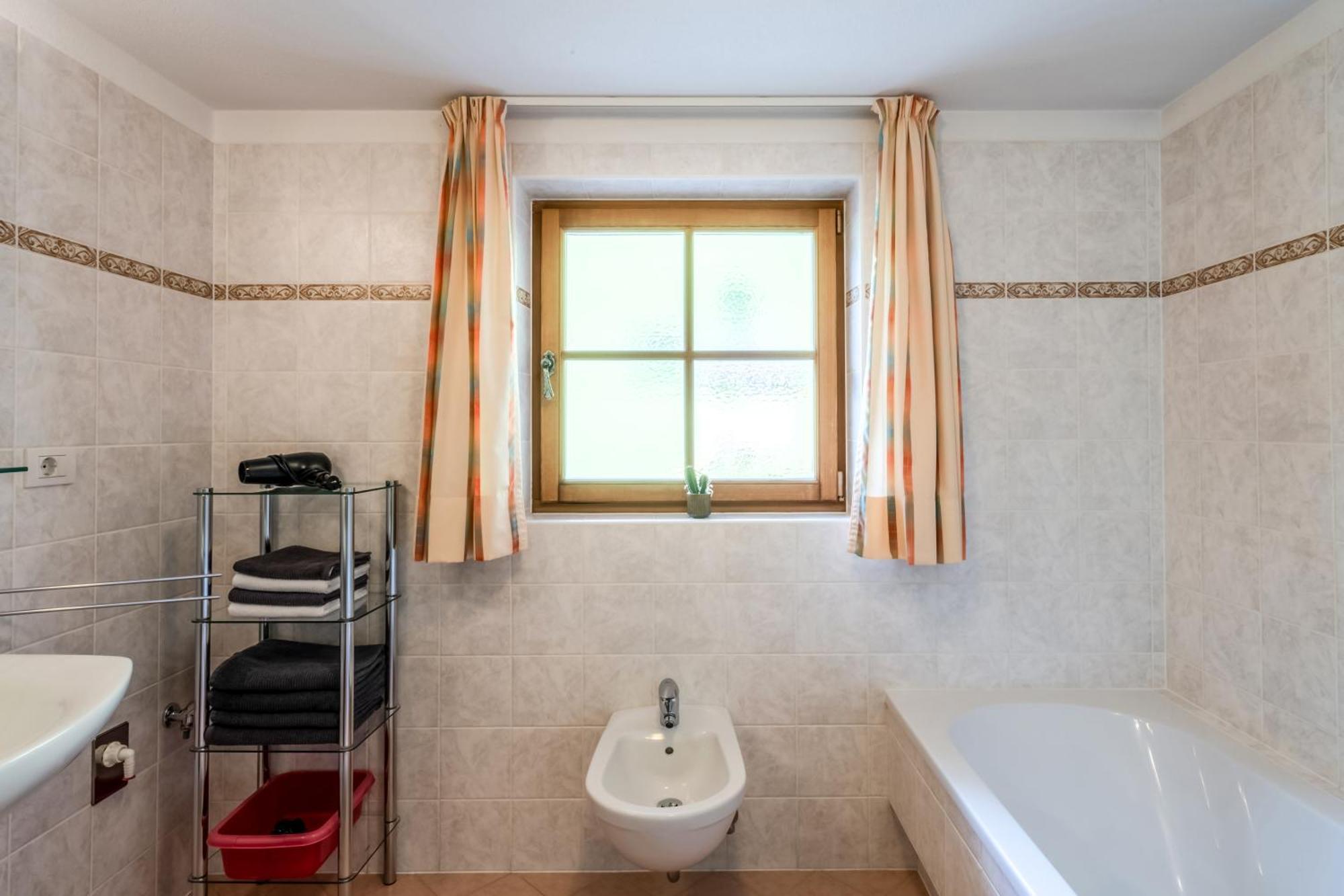 Grossgasteigerhof Apartment เซลวา เด โมลินี ภายนอก รูปภาพ
